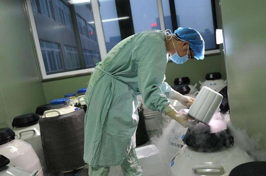 试管代怀的费用多少怀孕70天我们该如何减药